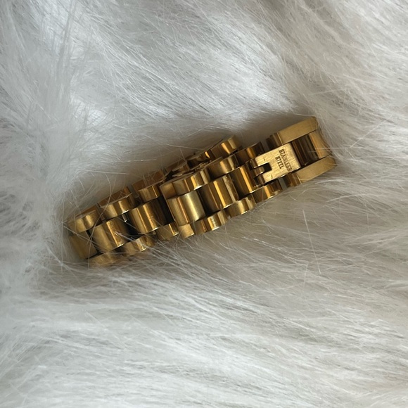 Link bracelet gold tone stainless steel new without tags. 7” - Picture 4 of 5